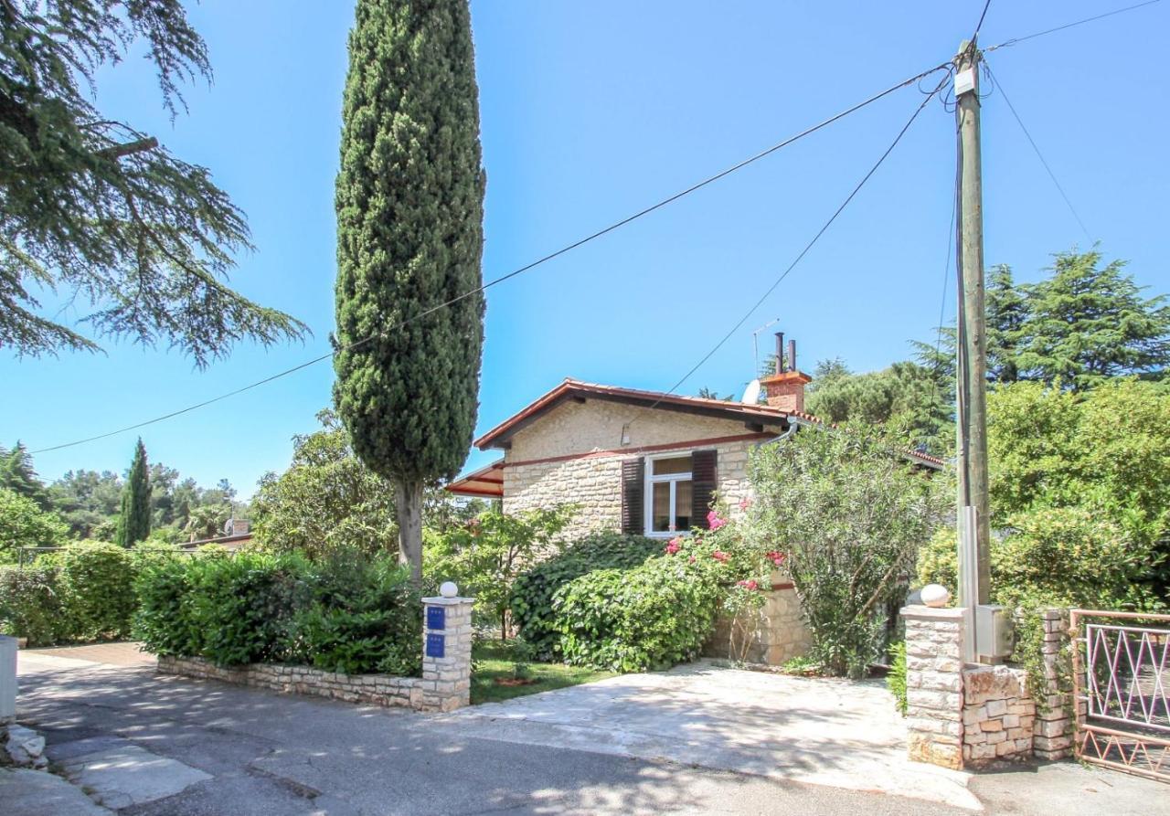 Carla Guest House Novigrad  Екстер'єр фото