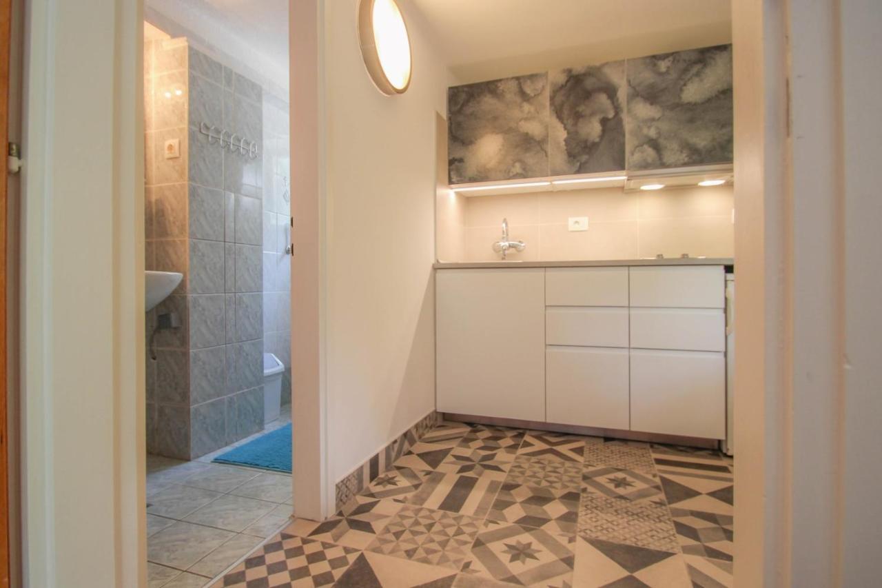 Carla Guest House Novigrad  Екстер'єр фото