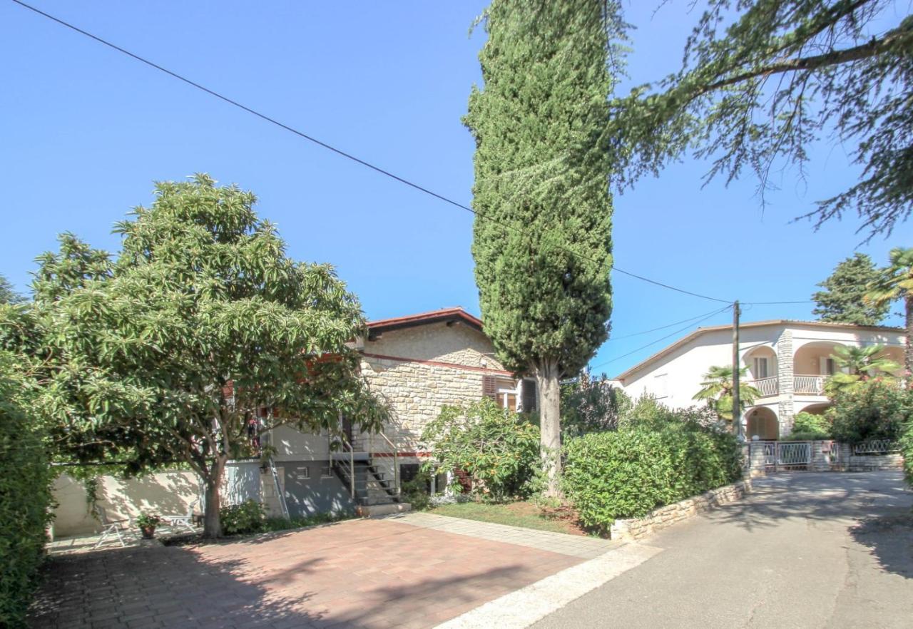Carla Guest House Novigrad  Екстер'єр фото