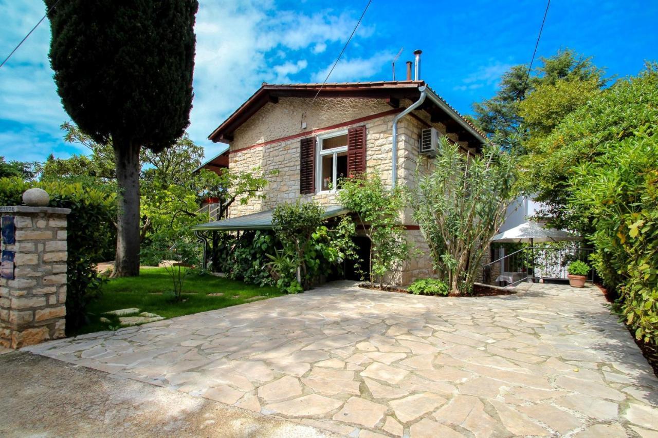 Carla Guest House Novigrad  Екстер'єр фото