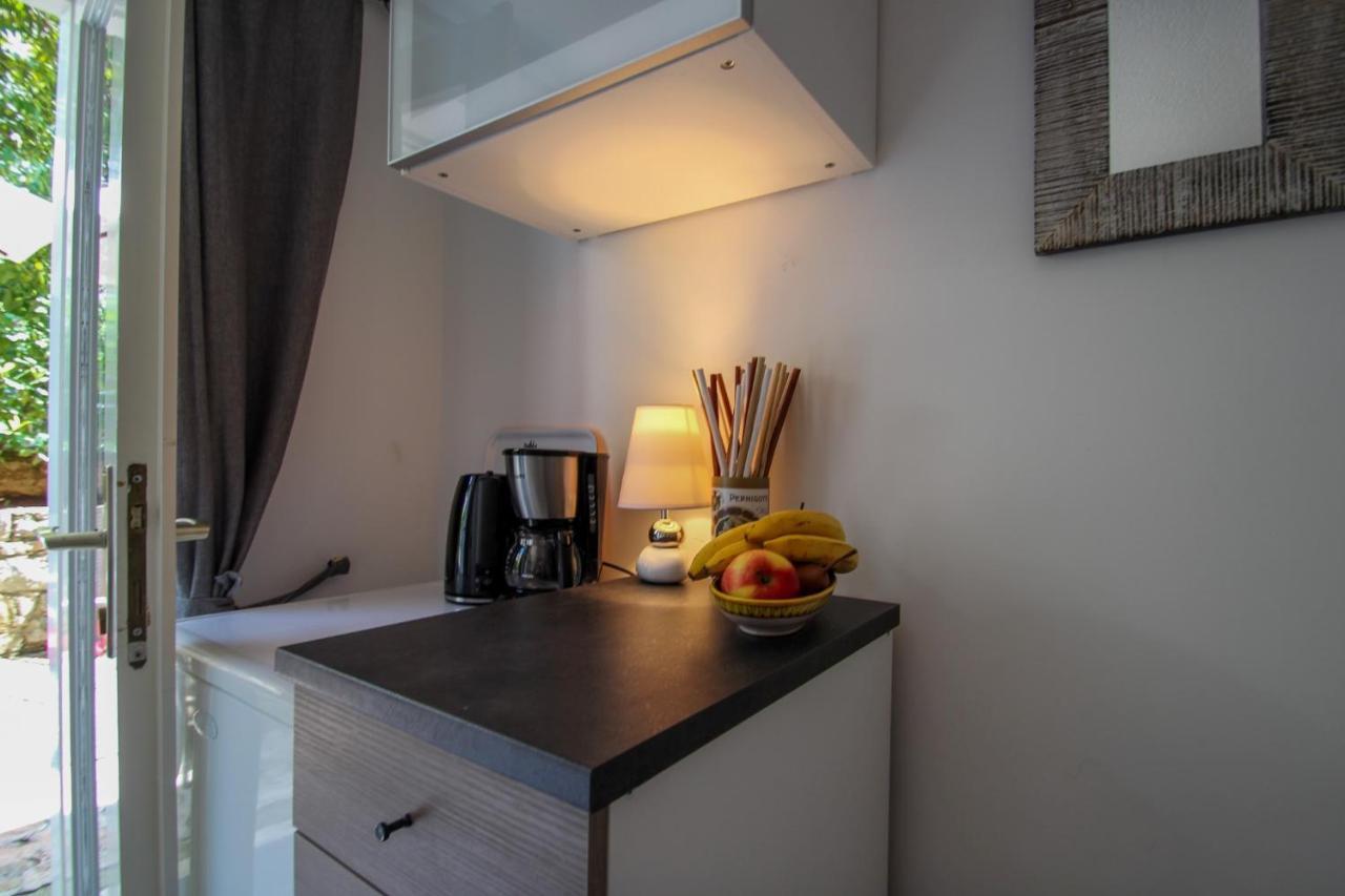 Carla Guest House Novigrad  Екстер'єр фото